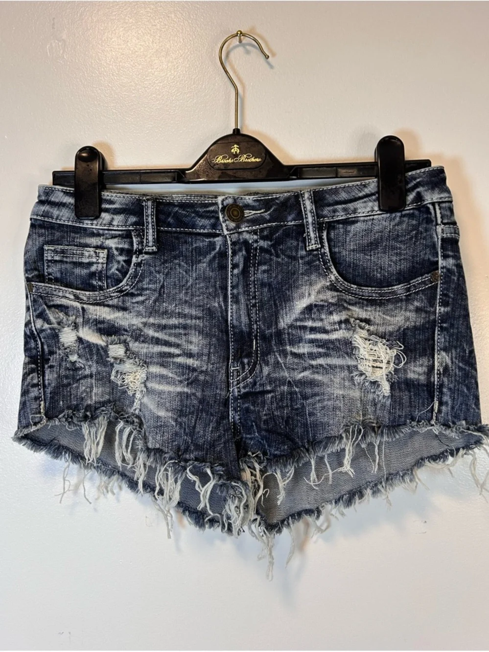 Machine Jeans Inc. Nouvelle Mode Acid Wash Distressed Shorts Women’s Large‎